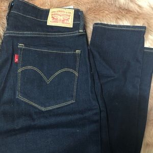 Levi’s skinny jeans